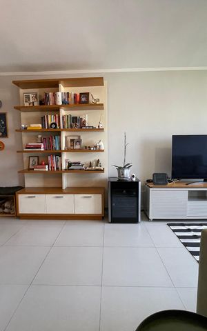 Apartamento à venda com 96m², 3 quartos e 1 vaga Apartamento à venda com 96m², 3 quartos e 1 vagaSala