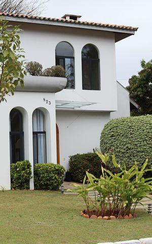 Casa à venda com 700m², 4 quartos e 4 vagasFachada