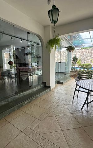 Casa à venda com 700m², 4 quartos e 4 vagasVaranda
