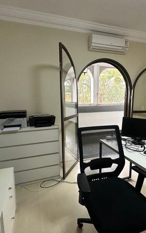 Casa à venda com 700m², 4 quartos e 4 vagasSuíte 2