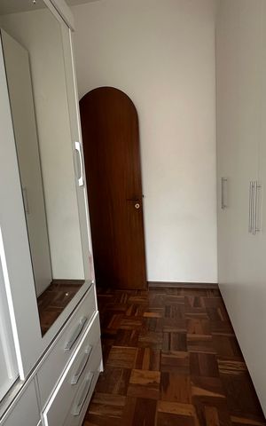 Casa à venda com 700m², 4 quartos e 4 vagasQuarto de Serviço