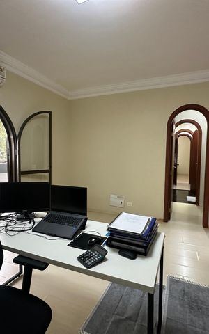 Casa à venda com 700m², 4 quartos e 4 vagasSuíte 2