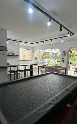 Casa à venda com 700m², 4 quartos e 4 vagasChurrasqueira
