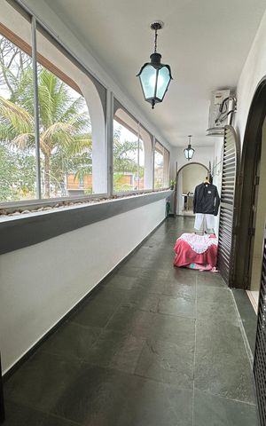 Casa à venda com 700m², 4 quartos e 4 vagasSacada