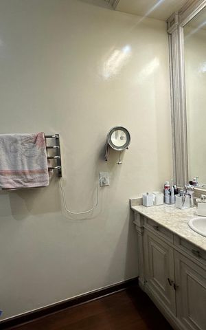 Casa à venda com 700m², 4 quartos e 4 vagasBanheiro da Suíte 3