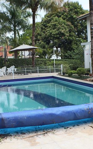 Casa à venda com 700m², 4 quartos e 4 vagasPiscina