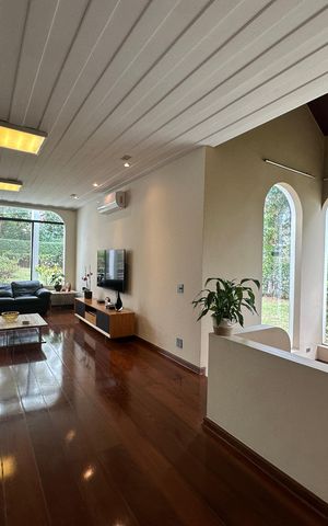 Casa à venda com 700m², 4 quartos e 4 vagasSala