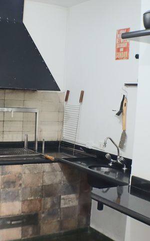 Casa à venda com 700m², 4 quartos e 4 vagasChurrasqueira