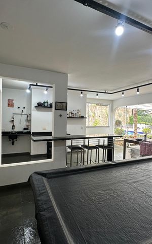 Casa à venda com 700m², 4 quartos e 4 vagasChurrasqueira