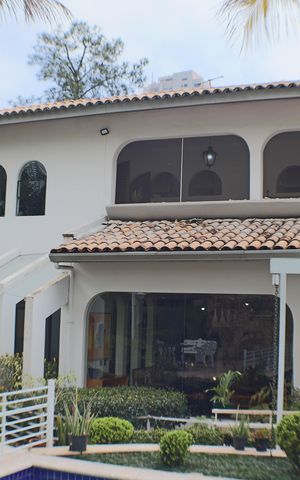 Casa à venda com 700m², 4 quartos e 4 vagasQuintal