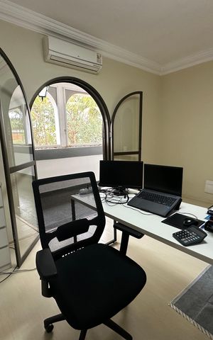 Casa à venda com 700m², 4 quartos e 4 vagasSuíte 2