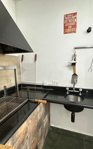 Casa à venda com 700m², 4 quartos e 4 vagasChurrasqueira