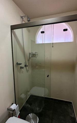 Casa à venda com 700m², 4 quartos e 4 vagasBanheiro Social