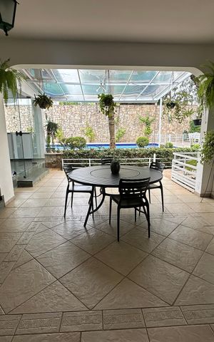 Casa à venda com 700m², 4 quartos e 4 vagasVaranda