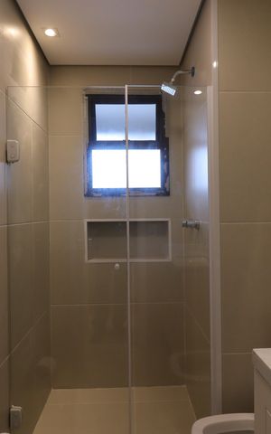 Apartamento à venda com 87m², 2 quartos e 2 vagasBanheiro da Suíte