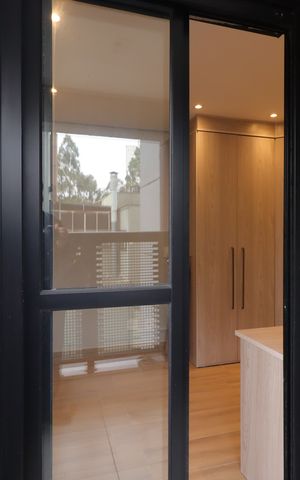 Apartamento à venda com 87m², 2 quartos e 2 vagasVaranda do Quarto