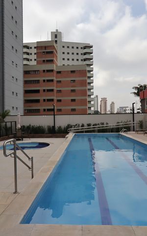 Apartamento à venda com 87m², 2 quartos e 2 vagasÁrea Comum - Piscina
