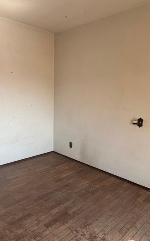Casa à venda com 170m², 3 quartos e 3 vagas Casa à venda com 170m², 3 quartos e 3 vagasQuarto 2
