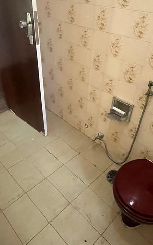 Casa à venda com 170m², 3 quartos e 3 vagas Casa à venda com 170m², 3 quartos e 3 vagasBanheiro