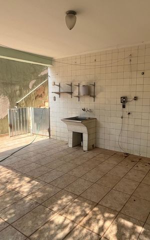 Casa à venda com 170m², 3 quartos e 3 vagas Casa à venda com 170m², 3 quartos e 3 vagasÁrea de Serviço