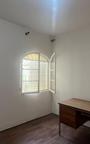 Casa à venda com 170m², 3 quartos e 3 vagas Casa à venda com 170m², 3 quartos e 3 vagasQuarto 1