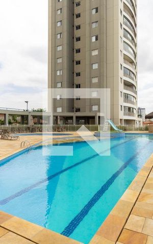 Apartamento à venda com 84m², 3 quartos e 2 vagasCondomínio - Piscina 