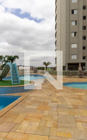 Apartamento à venda com 84m², 3 quartos e 2 vagasCondomínio - Piscina 