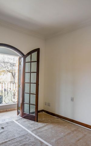 Casa à venda com 270m², 3 quartos e 4 vagas Casa à venda com 270m², 3 quartos e 4 vagasSuíte 3