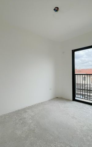 Casa de condomínio à venda com 67m², 2 quartos e 2 vagas Casa de condomínio à venda com 67m², 2 quartos e 2 vagasSuíte 1