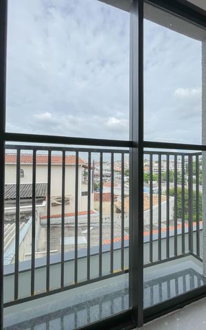 Casa de condomínio à venda com 68m², 2 quartos e 2 vagas Casa de condomínio à venda com 68m², 2 quartos e 2 vagasVaranda da Suíte 1
