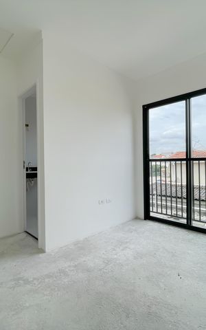 Casa de condomínio à venda com 68m², 2 quartos e 2 vagas Casa de condomínio à venda com 68m², 2 quartos e 2 vagasSuíte 1