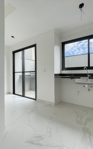 Casa de condomínio à venda com 68m², 2 quartos e 2 vagas Casa de condomínio à venda com 68m², 2 quartos e 2 vagasCozinha