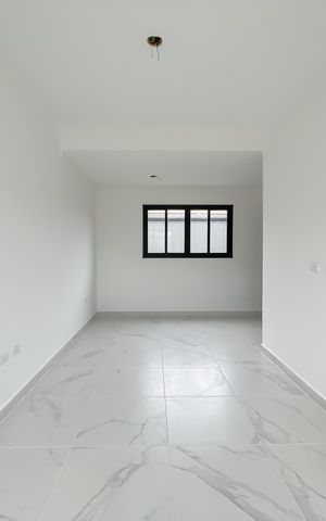 Casa de condomínio à venda com 67m², 2 quartos e 2 vagas Casa de condomínio à venda com 67m², 2 quartos e 2 vagasSala