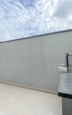 Casa de condomínio à venda com 67m², 2 quartos e 2 vagas Casa de condomínio à venda com 67m², 2 quartos e 2 vagasVaranda