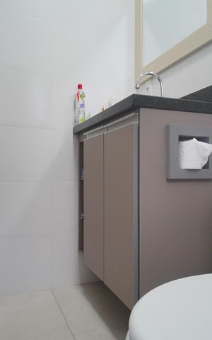 Casa de condomínio à venda com 60m², 2 quartos e 2 vagasBanheiro