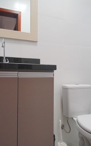 Casa de condomínio à venda com 60m², 2 quartos e 2 vagasBanheiro