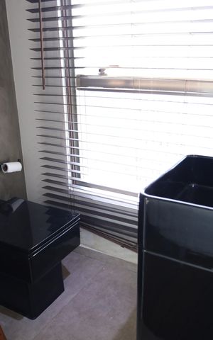 Apartamento à venda com 140m², 2 quartos e 2 vagasBanheiro da Suíte