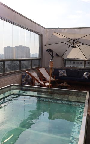 Apartamento à venda com 140m², 2 quartos e 2 vagasÁrea Externa