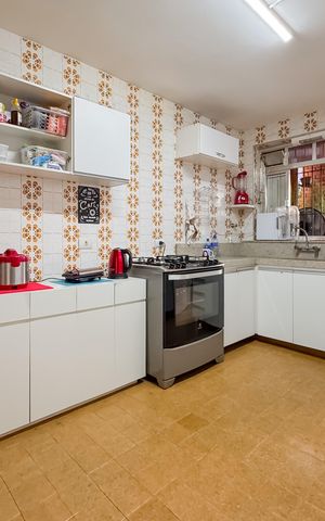 Casa à venda com 160m², 4 quartos e sem vaga Casa à venda com 160m², 4 quartos e sem vagaCozinha