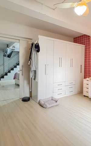 Casa à venda com 160m², 4 quartos e sem vaga Casa à venda com 160m², 4 quartos e sem vagaQuarto 4