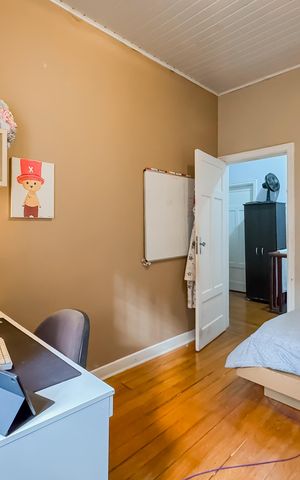 Casa à venda com 160m², 4 quartos e sem vaga Casa à venda com 160m², 4 quartos e sem vagaQuarto 1