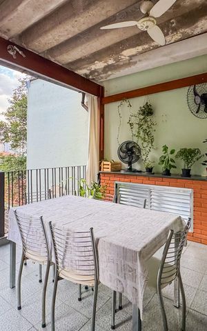 Casa à venda com 160m², 4 quartos e sem vaga Casa à venda com 160m², 4 quartos e sem vagaChurrasqueira