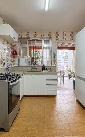 Casa à venda com 160m², 4 quartos e sem vaga Casa à venda com 160m², 4 quartos e sem vagaCozinha