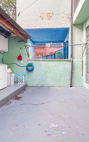 Casa à venda com 160m², 4 quartos e sem vaga Casa à venda com 160m², 4 quartos e sem vagaÁrea Externa