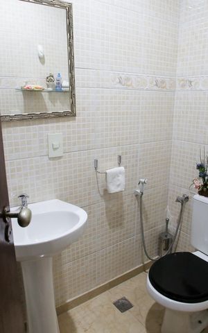 Casa à venda com 195m², 5 quartos e 2 vagasLavabo