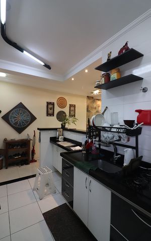 Apartamento à venda com 84m², 3 quartos e 2 vagasCozinha e Área de Serviço