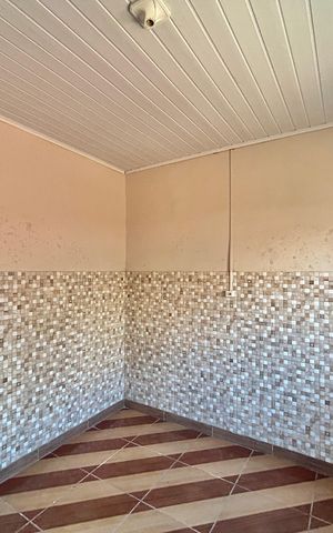 Casa à venda com 120m², 5 quartos e 2 vagas Casa à venda com 120m², 5 quartos e 2 vagasQuarto
