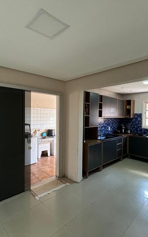 Casa à venda com 120m², 5 quartos e 2 vagas Casa à venda com 120m², 5 quartos e 2 vagasCozinha