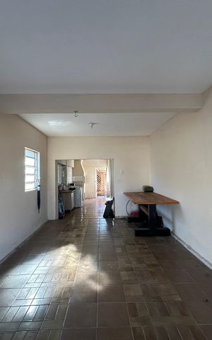 Casa à venda com 120m², 5 quartos e 2 vagas Casa à venda com 120m², 5 quartos e 2 vagasÁrea de Serviço