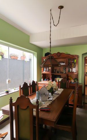 Casa para alugar com 257m², 3 quartos e 2 vagas Casa para alugar com 257m², 3 quartos e 2 vagasSala